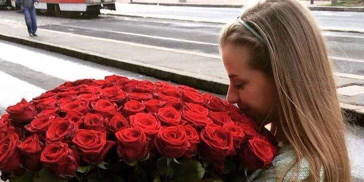 Valentýnské růže - možnost dopravy zdarma