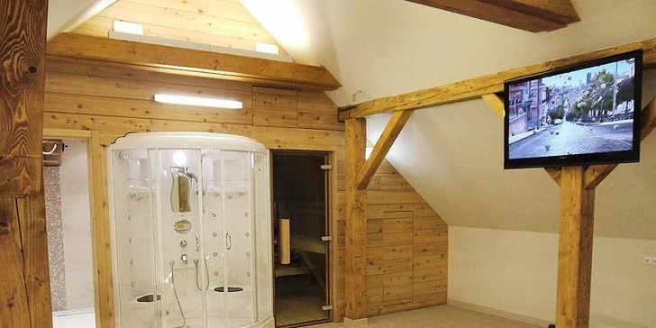 Romantická dovolená v Tvrzi Orlice**** vč. polopenze, wellness a prohlídky tvrze