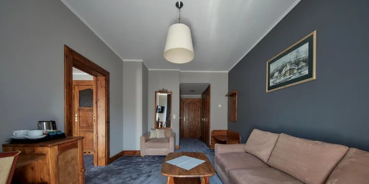 Apartmán disponuje dvěma lůžky a až třemi přistýlkami. 