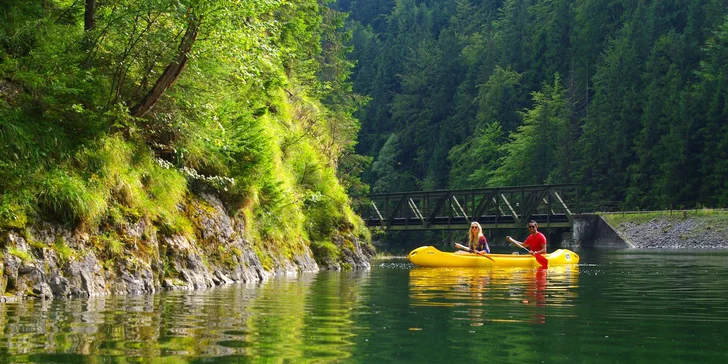 Slovenský raj je rajom milovníkov prírody, turistiky a športu. Nachádza sa tu množstvo vodopádov, skalných roklín a množstvo turistických chodníkov i cyklistických trás.