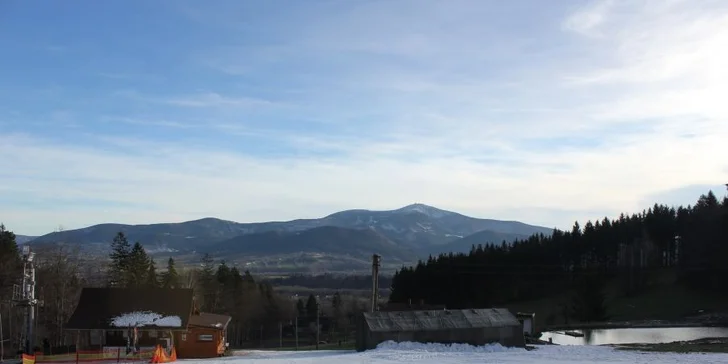 Celodenní skipass do ski areálu Opálená