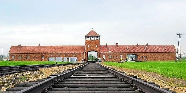 Připomínka zločinů 2. světové války: poznávací exkurze do Krakova a Osvětimi