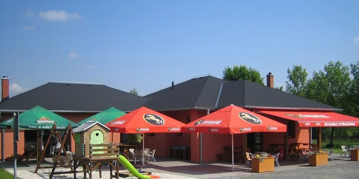 Dvě šťavnaté panenky zabalené ve slanině v Petřvalďance