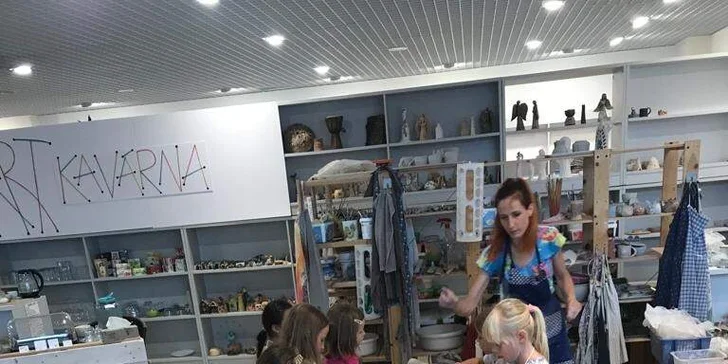 Děti si zase mohou zaskočit do parádně vybavené herničky.