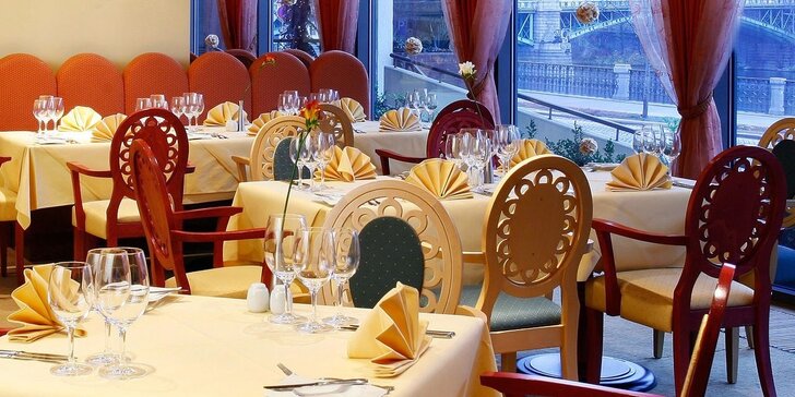 Luxus na talíři pro zamilované: Romantické menu o 4 chodech pro 2 osoby
