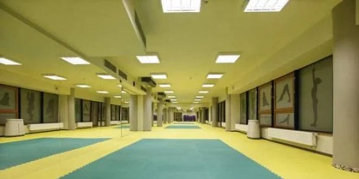 269 Kč za DVĚ lekce populární hot jógy v moderním centru HotYoga42. Tahle jóga je trendy i hot a se slevou 61 % navíc i cool!