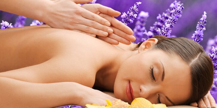 Výběr ze dvou druhů relaxačních masáží v délce 70 minut s aromaterapií