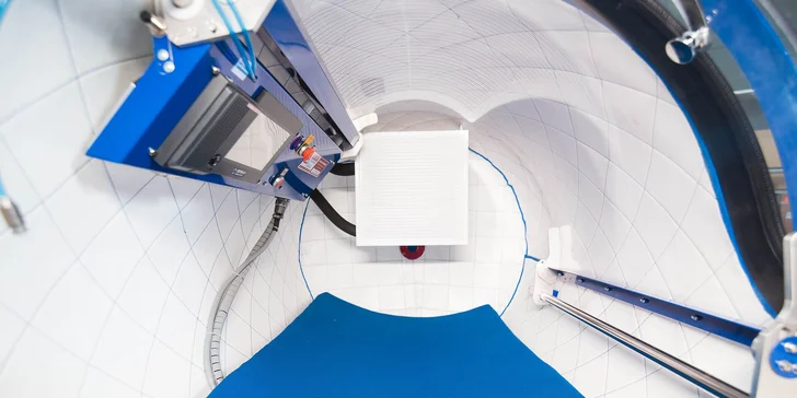Hyperbarická oxyterapie je regenerační metoda založená na inhalaci čistého kyslíku za vyššího tlaku.