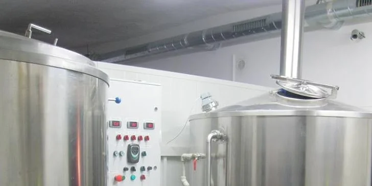 3 půlitry piva Zlínský švec a 1,5 l do PET lahve s sebou