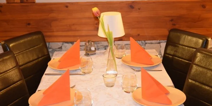 Výběr ze dvou šťavnatých balkánských menu pro 2 osoby