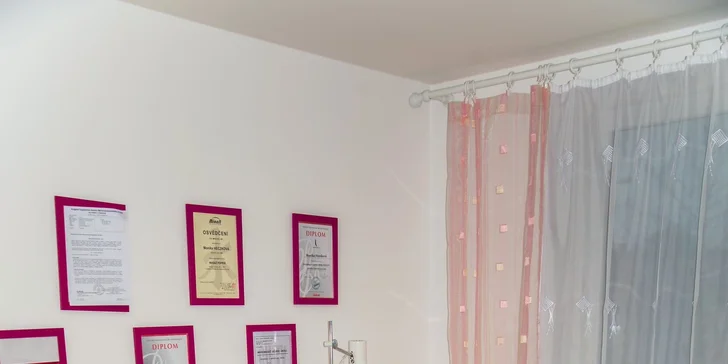 Klasická nebo wellness pedikúra v salonu Monabella v Třinci