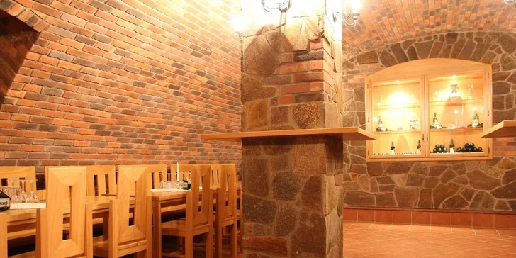 Pohádkový pobyt v Zámeckém hotelu s polopenzí na Vranově