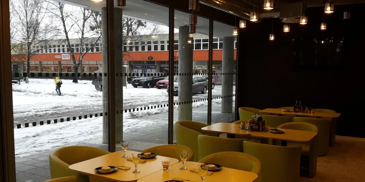 30 kousků sushi a 2x miso polévka v Sushi Best