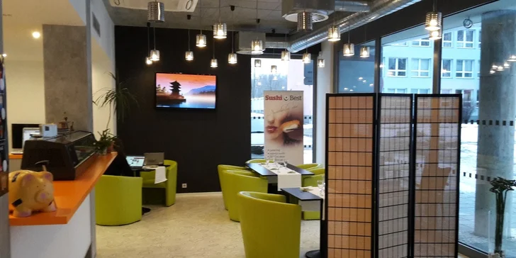30 kousků sushi a 2x miso polévka v Sushi Best