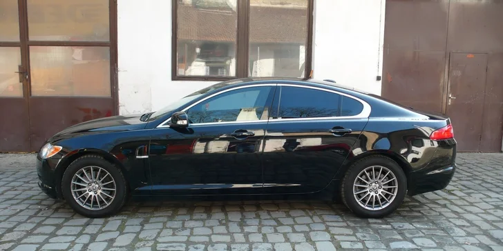 Tónování autoskel špičkovou fólií SunTek
