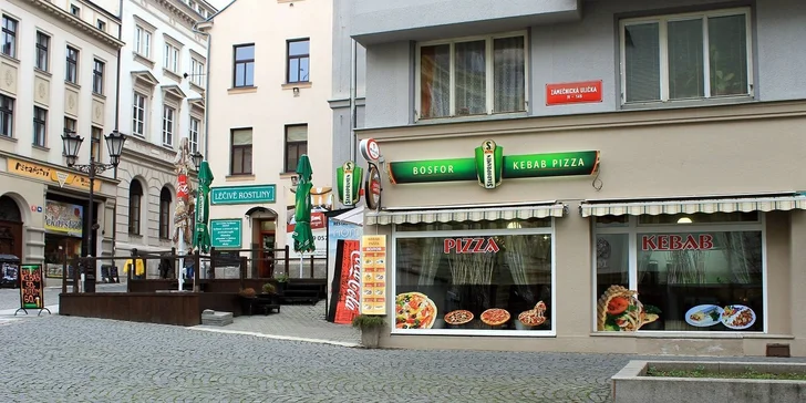 Vynikající pizza dle vlastního výběru