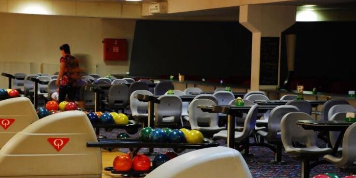 Hodina super bowlingové zábavy až pro 8 osob
