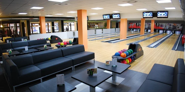 Hodina hraní v Bowlingu Celnice nebo Dejvice
