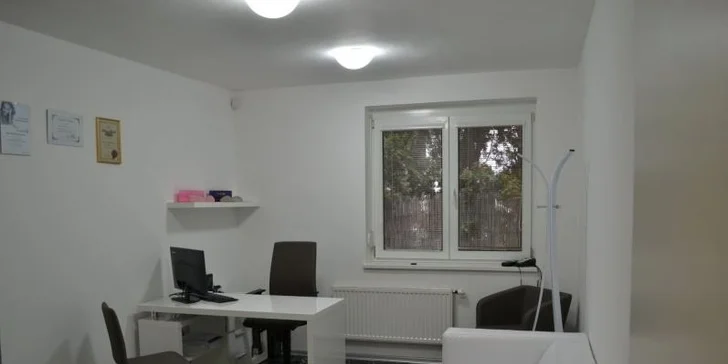 Dentální hygiena s Air flow v Prague aesthetic Clinic