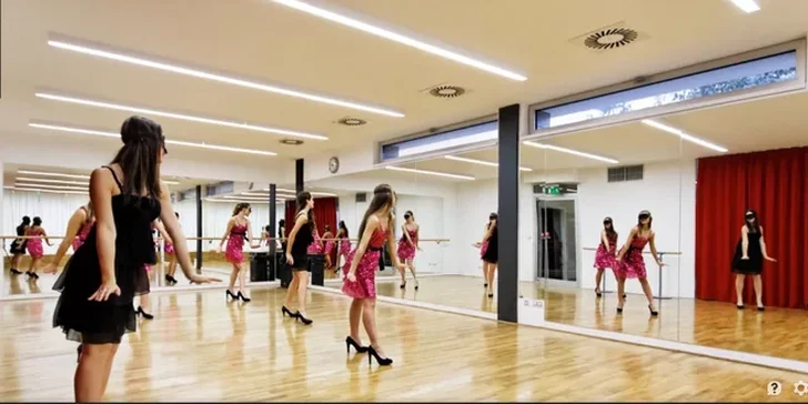 MTV dance a sólová salsa pro ženy v No Feet
