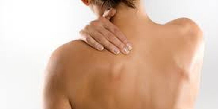 Blahodárná levandulová masáž horních končetin včetně uvolňující masáže ramen
