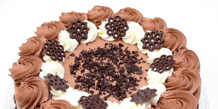 Přímo k nakousnutí: Čokoládové, vanilkové i ovocné dorty až pro 16 osob