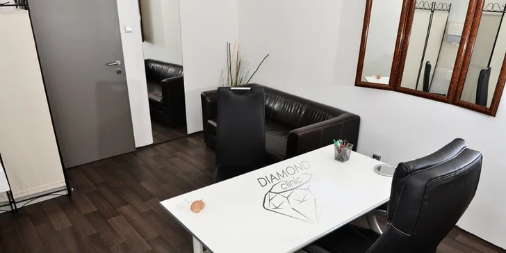 Operace uší - otoplastika na klinice Diamond