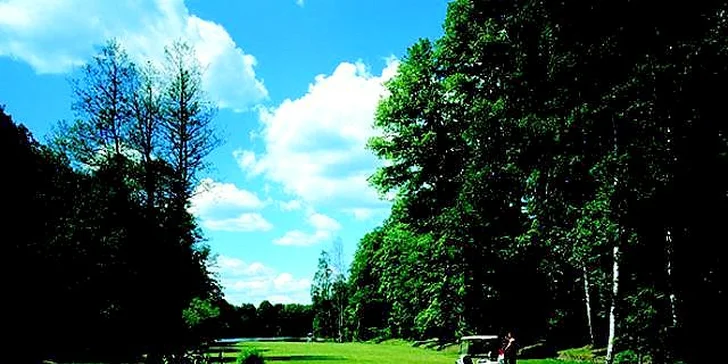Golfový balíček Štiřín - Green Fee, wellness i jídlo