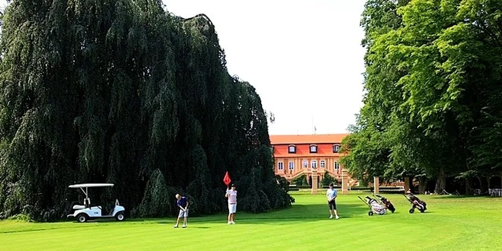 Golfový balíček Štiřín - Green Fee, wellness i jídlo
