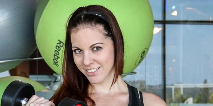 Trenérka Lucie vás naučí správně používat cvičební pomůcky.