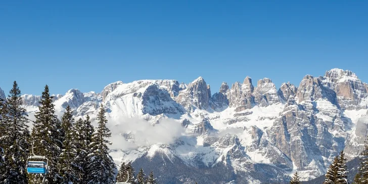 Stredisko Paganella nájdete približne 11 km od hotela.