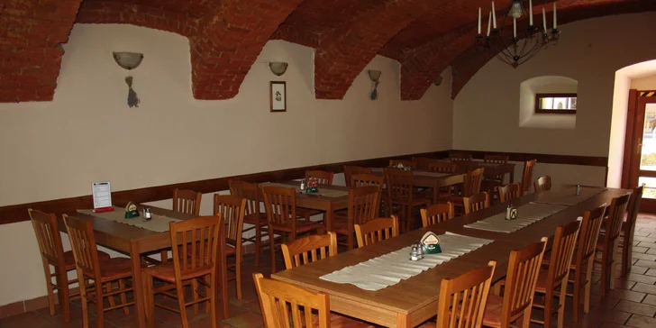 Den začnete bufetovou snídaní v místní restauraci.