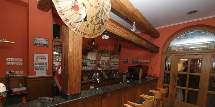 Návštěva Moravského krasu s prohlídkou jeskyní a ubytováním s polopenzí