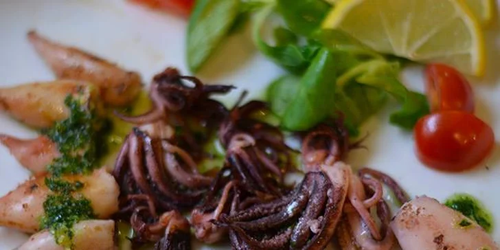 Bohaté a chuťově vytříbené tapas menu pro dva