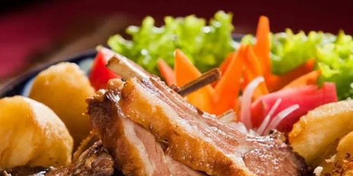 Menu pro dva v uzbecké restauraci Samarkand