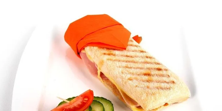 Sladká nebo slaná svačinka v kavárně SUN CAFE