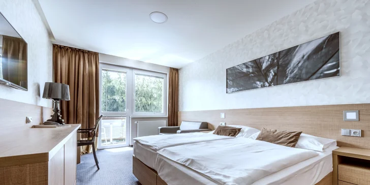 Většina pokojů má balkon (na fotce pokoj Komfort). 