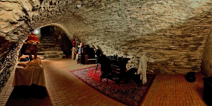 Dobrodružství v komnatách hradu Svojanov včetně polopenze a prohlídky