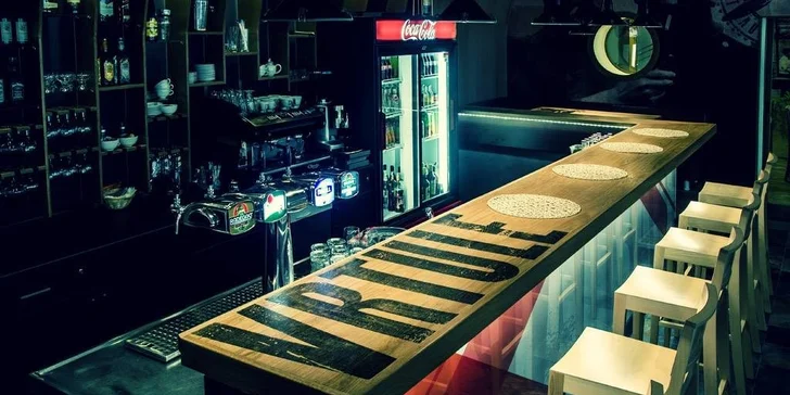 Dva steaky ze pštrosího masa v Restauraci Vrtule