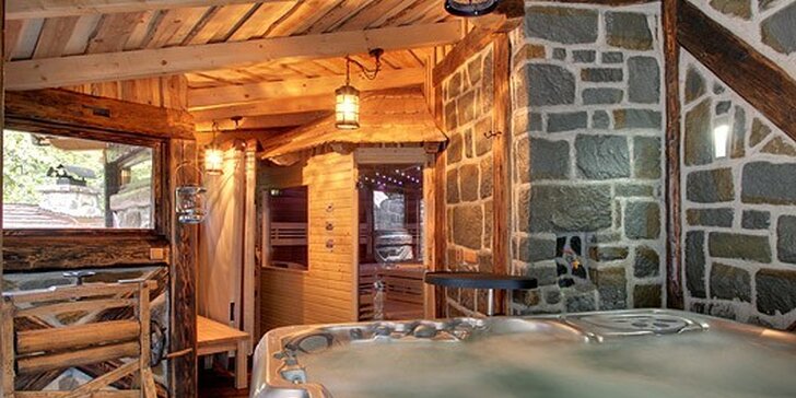 Přepych v Beskydech v luxusně vybavených chatách s wellness až pro 10 osob