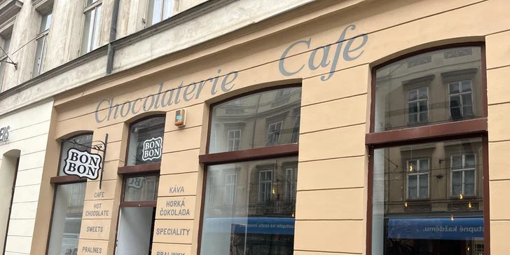 Co takhle spojit tvoření s krásnou procházkou po Petříně nebo malostranských uličkách?