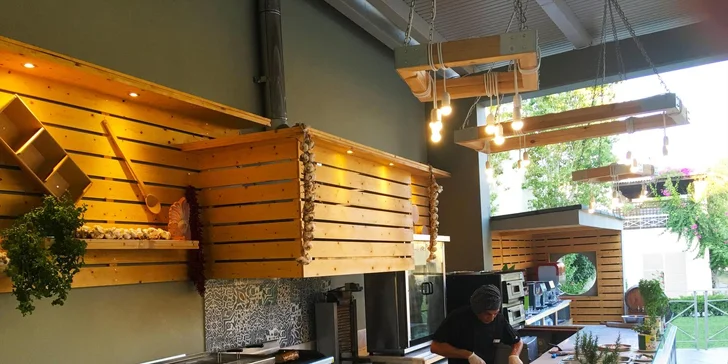 K dispozici bude také Nectar bar a bar u bazénu, kde se ve vybraných časech podává občerstvení.