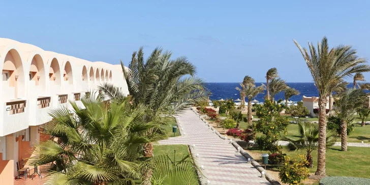 Večery v Marsa Alam patří představením a živé hudbě, která rozproudí zábavu.