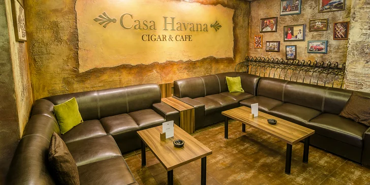 Bohatý výběr výjimečných a vzácných značkových rumů i doutníků, jakož i vynikající dezerty v kavárně Casa Havana jistě potěší všechny fajnšmekry.