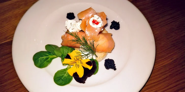 Že se tu budete cítit parádně, o tom není pochyb. Vše je prověřeno časem – restaurace a hotel jsou zde již od roku 2003.