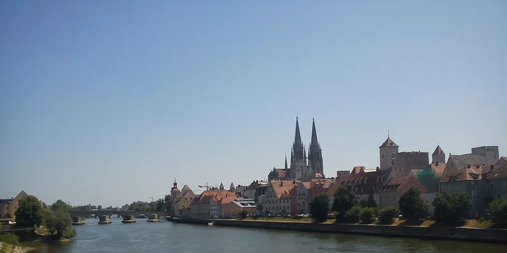 Regensburg - poznejte bavorskou perlu na Dunaji pohodlně přímým vlakem z Prahy