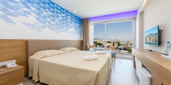 Boutique hotel Tasia Maris Seasons představuje špičku moderního ubytování v nejživějším letovisku Kypru – Ayia Napě. 