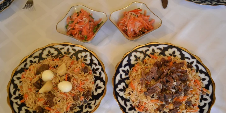 Menu pro dva v uzbecké restauraci Samarkand