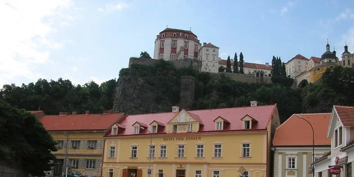 Romantika u Vranovské přehrady a zámku