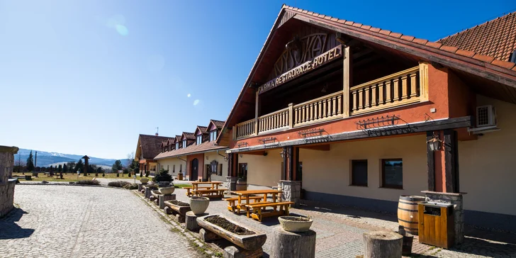 Až 4denní pohoda na koňské farmě u Liberce: snídaně či polopenze, wellness i farmářské zážitky